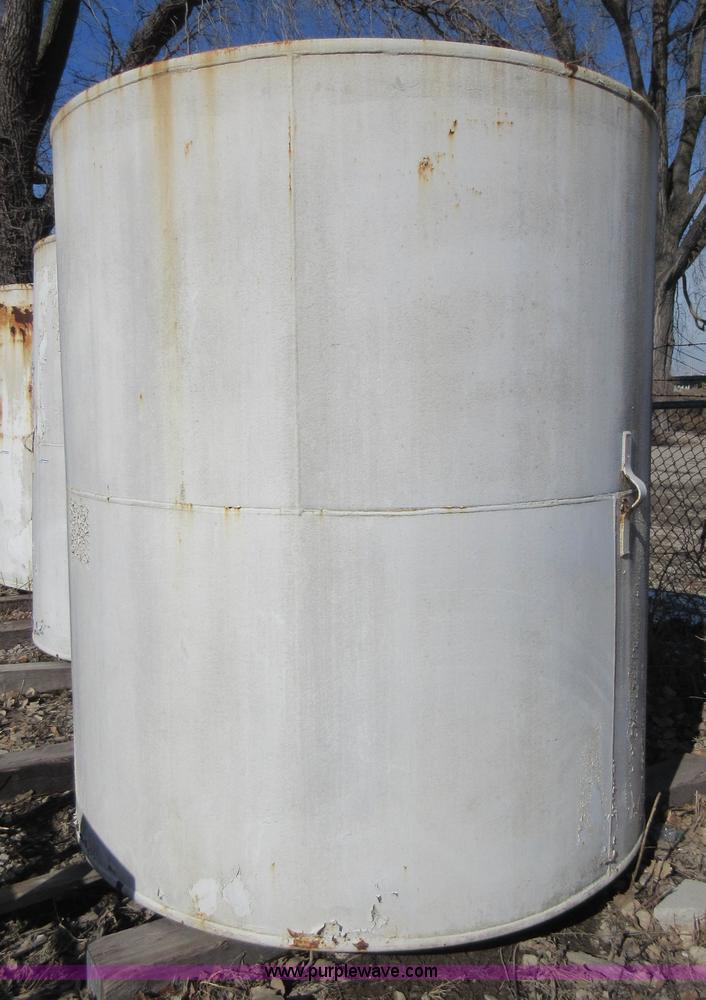 image for item AV9972 8' x 8' steel tank