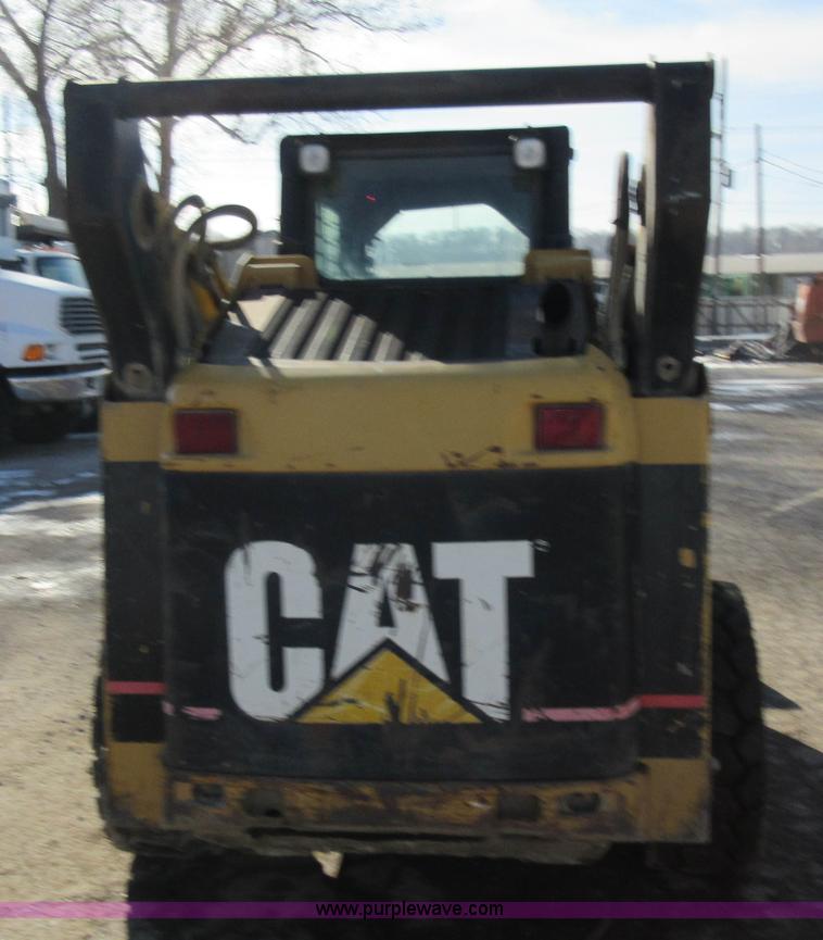 image for item AV9973 2003 Caterpillar 262 skid steer