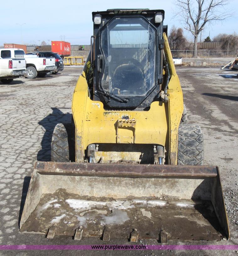 image for item AV9973 2003 Caterpillar 262 skid steer