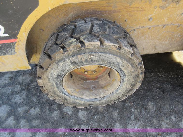image for item AV9973 2003 Caterpillar 262 skid steer