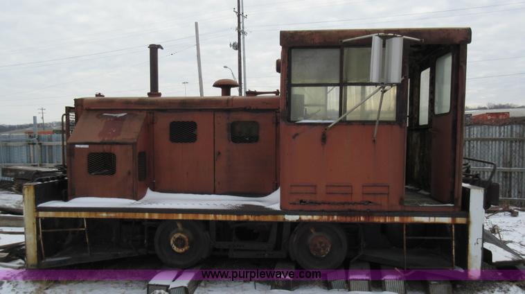 image for item AV9976 Plymouth train