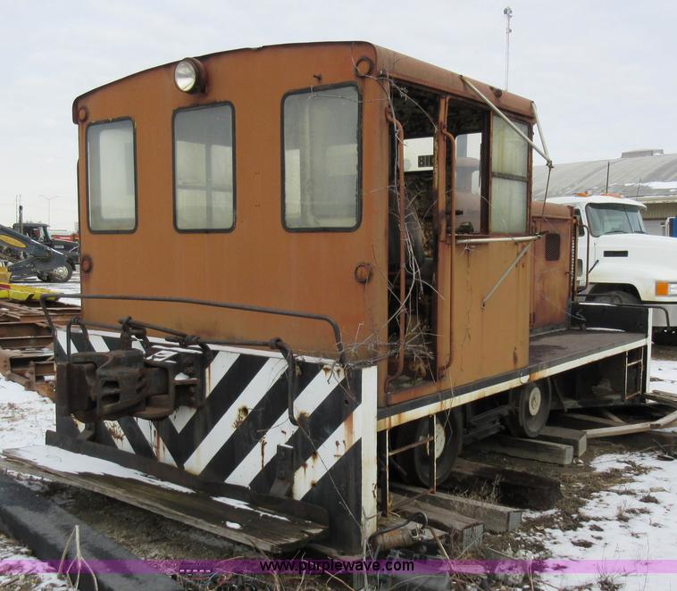 image for item AV9976 Plymouth train