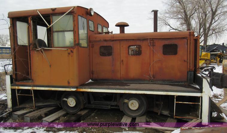 image for item AV9976 Plymouth train