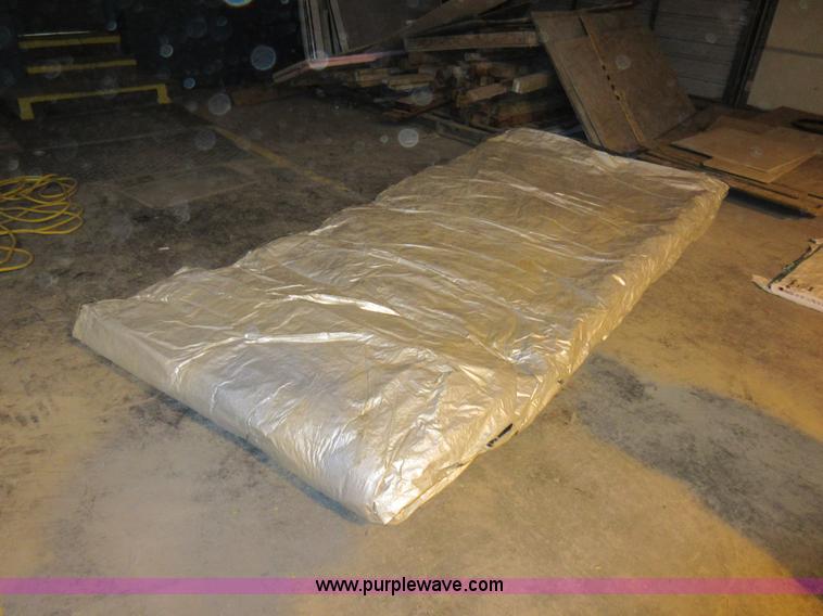 image for item AV9978 (18) 24' x 12" concrete blankets