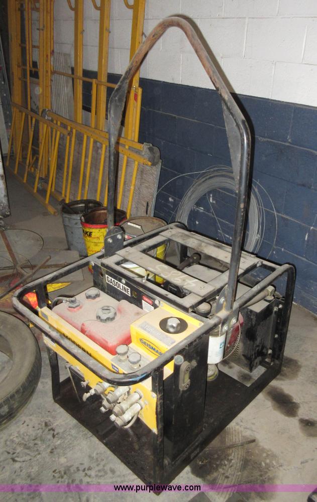 image for item AV9979 Modern Track Machinery hydraulic power pack