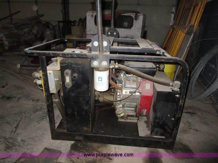 image for item AV9979 Modern Track Machinery hydraulic power pack