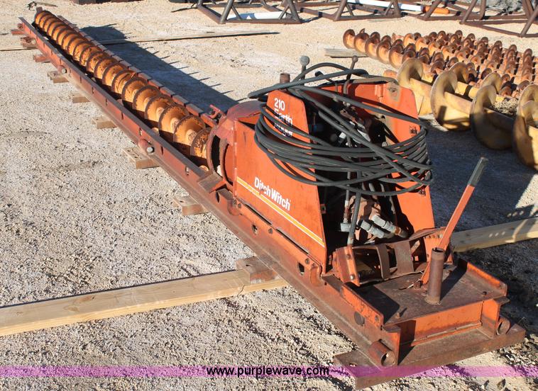 image for item AW9448 Ditch Witch 210 earth auger