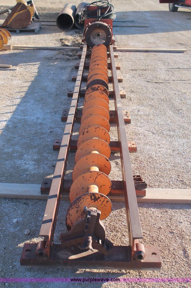 image for item AW9448 Ditch Witch 210 earth auger