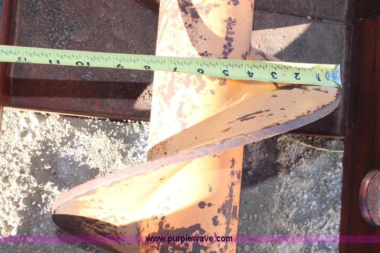 image for item AW9448 Ditch Witch 210 earth auger
