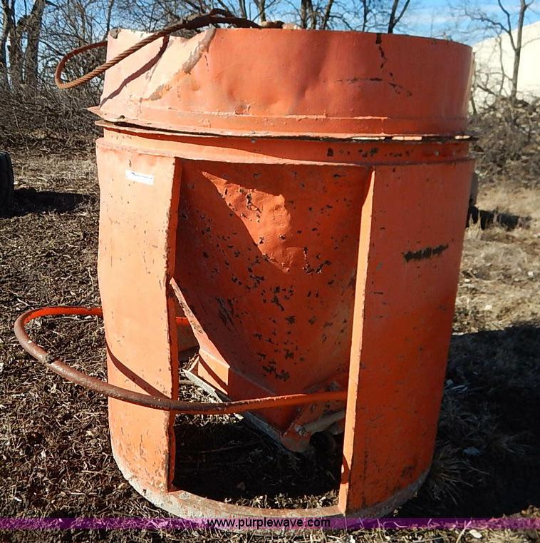 image for item BC9751 Portable concrete hopper