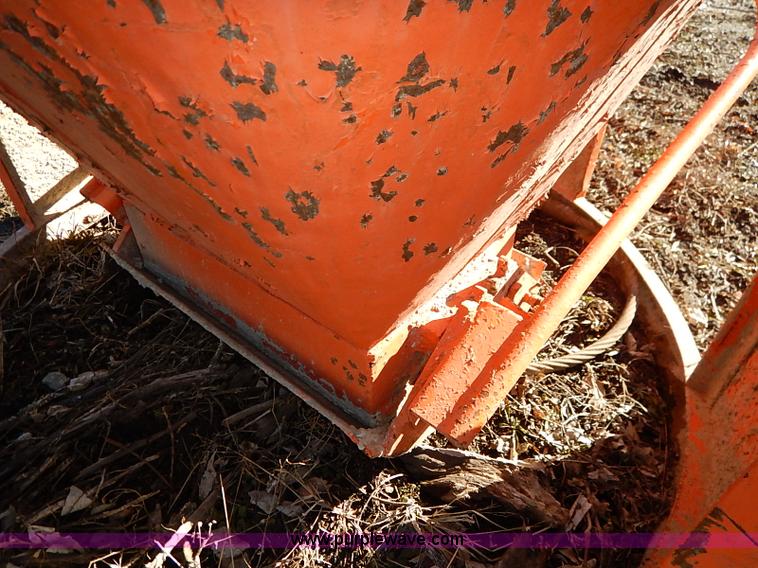 image for item BC9751 Portable concrete hopper