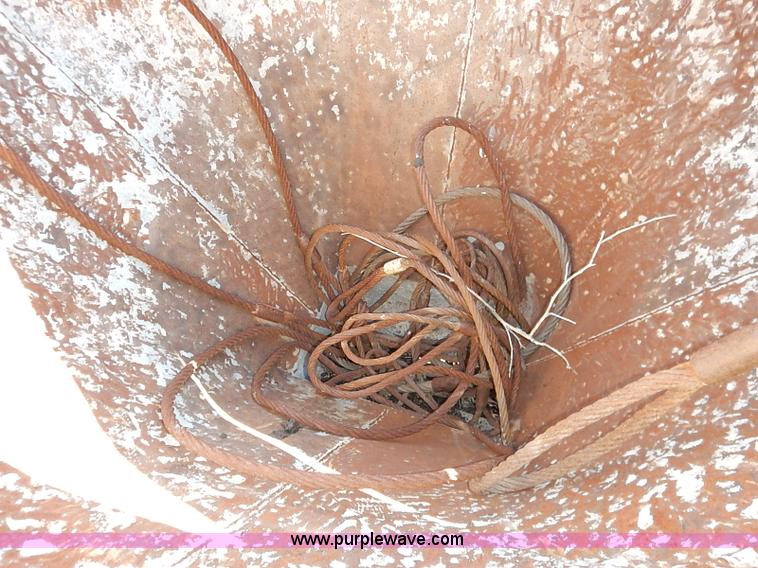 image for item BC9751 Portable concrete hopper