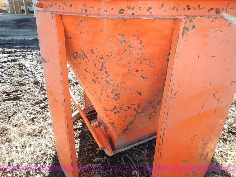 image for item BC9751 Portable concrete hopper