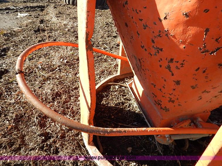 image for item BC9751 Portable concrete hopper