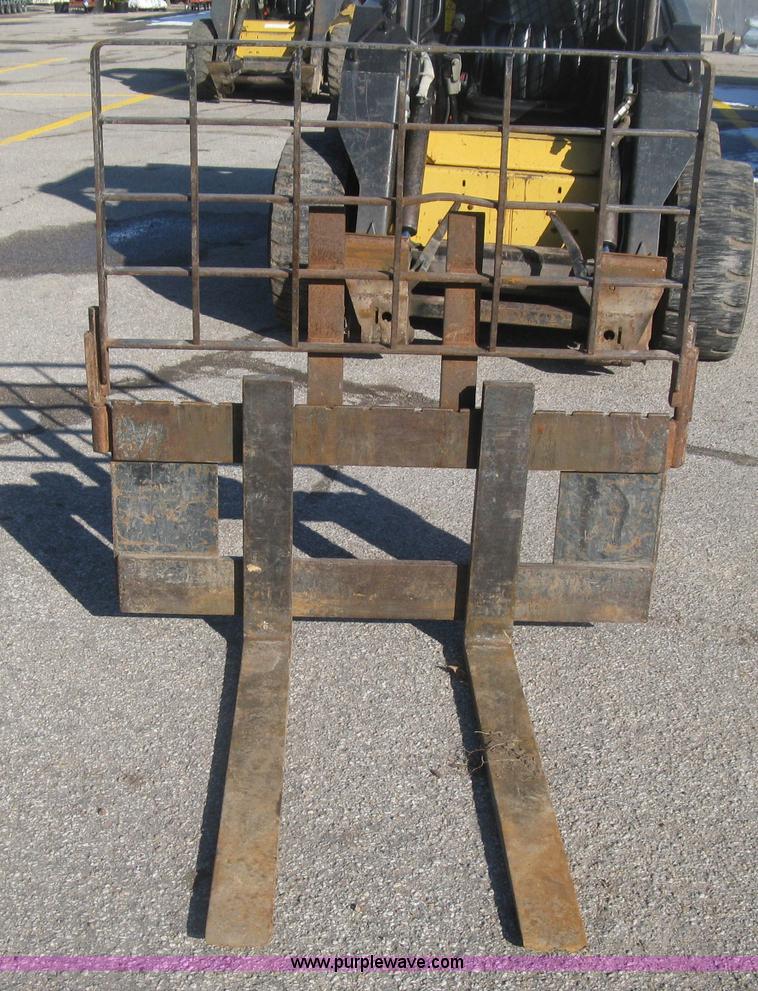 image for item BD9508 Skid steer pallet forks