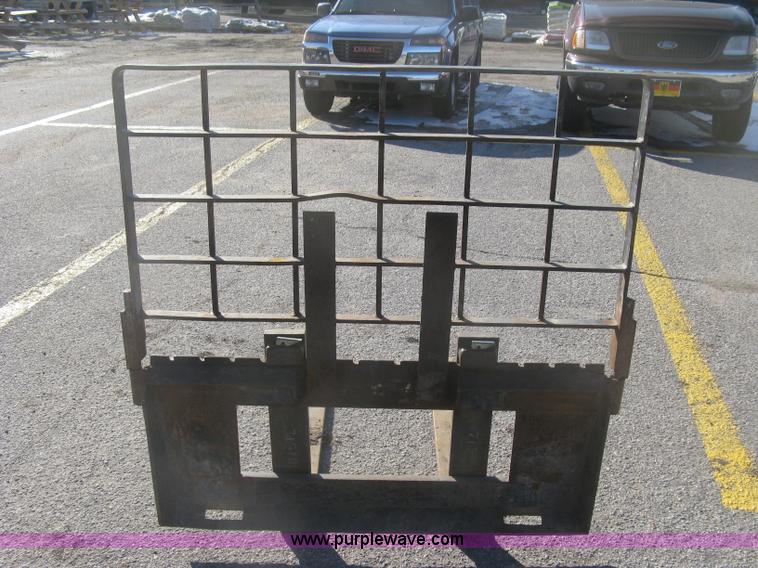 image for item BD9508 Skid steer pallet forks