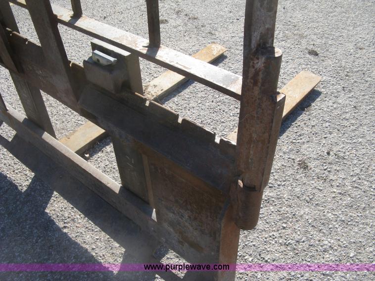 image for item BD9508 Skid steer pallet forks