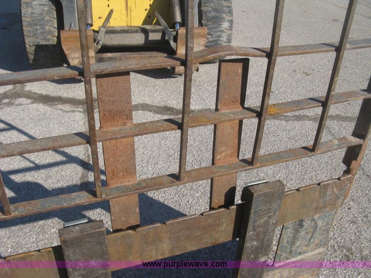 image for item BD9508 Skid steer pallet forks
