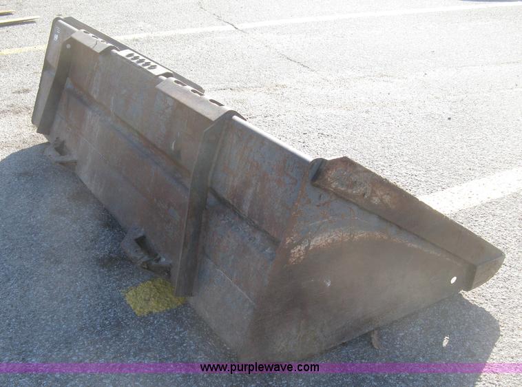 image for item BD9509 Low profile skid steer bucket