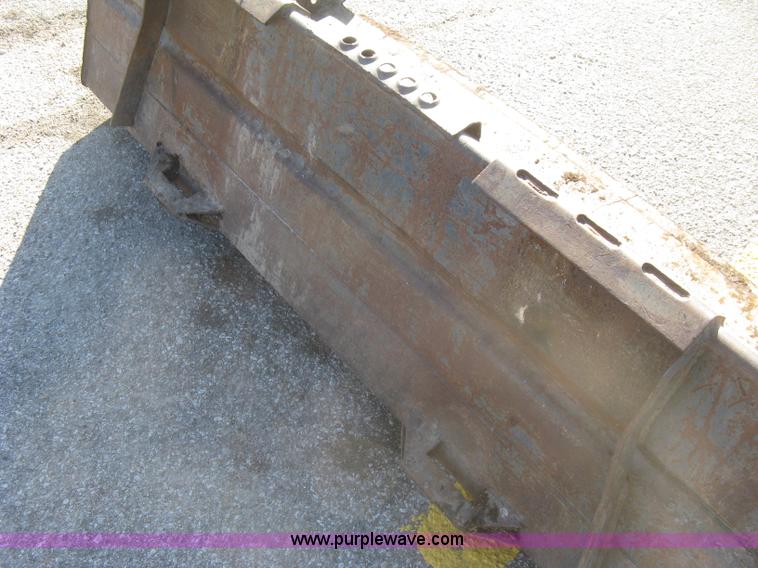 image for item BD9509 Low profile skid steer bucket