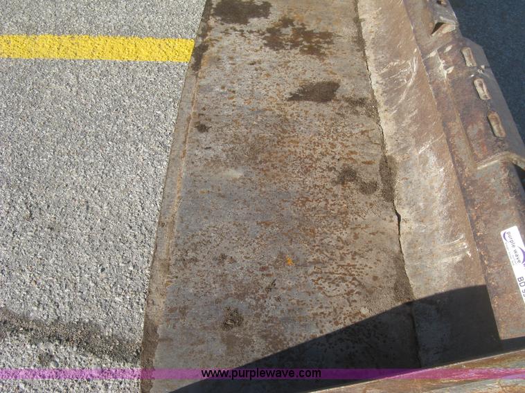 image for item BD9509 Low profile skid steer bucket