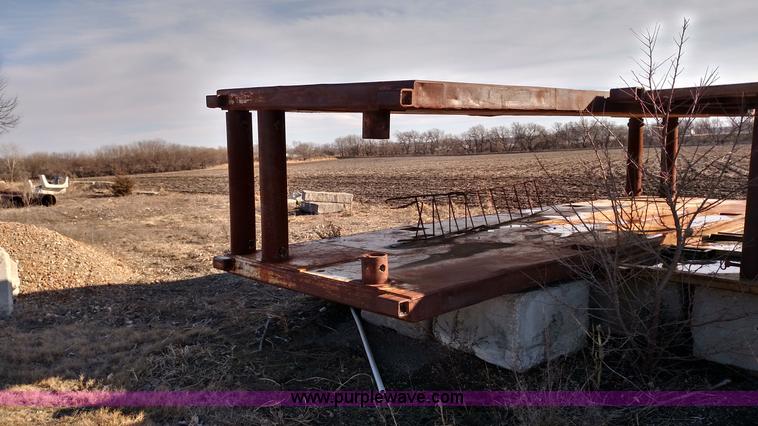 image for item BR9477 Steel trench box