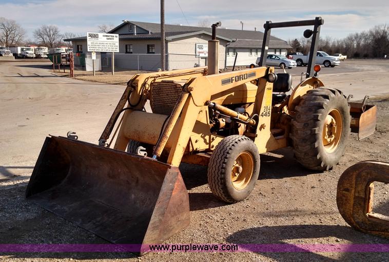 image for item BR9481 Ford 445 tractor