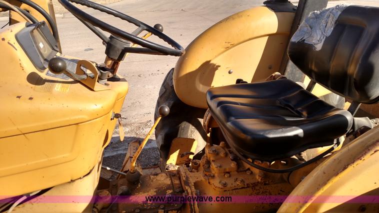 image for item BR9481 Ford 445 tractor