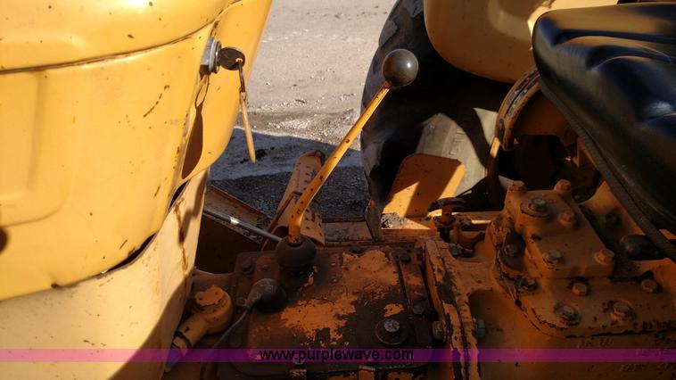 image for item BR9481 Ford 445 tractor