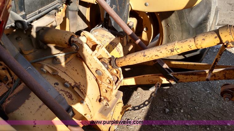 image for item BR9481 Ford 445 tractor