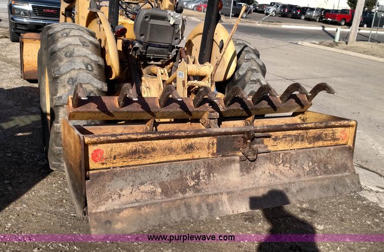 image for item BR9481 Ford 445 tractor