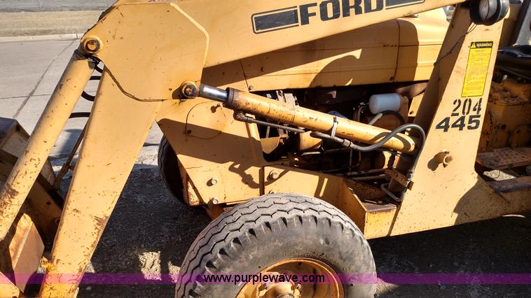 image for item BR9481 Ford 445 tractor