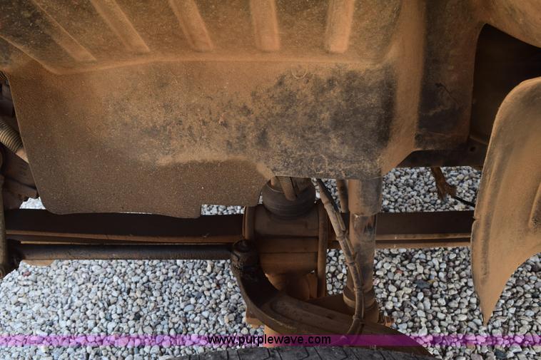 image for item E6151 2006 Chevrolet C4500 Crew Cab bucket truck