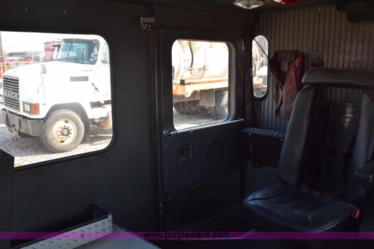 image for item E6152 1991 Federal Motors Emergency One fire truck