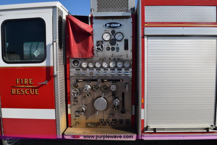 image for item E6152 1991 Federal Motors Emergency One fire truck