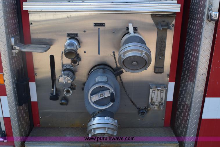 image for item E6152 1991 Federal Motors Emergency One fire truck