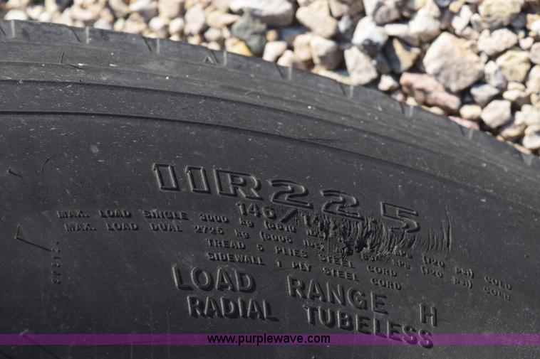 image for item E6152 1991 Federal Motors Emergency One fire truck