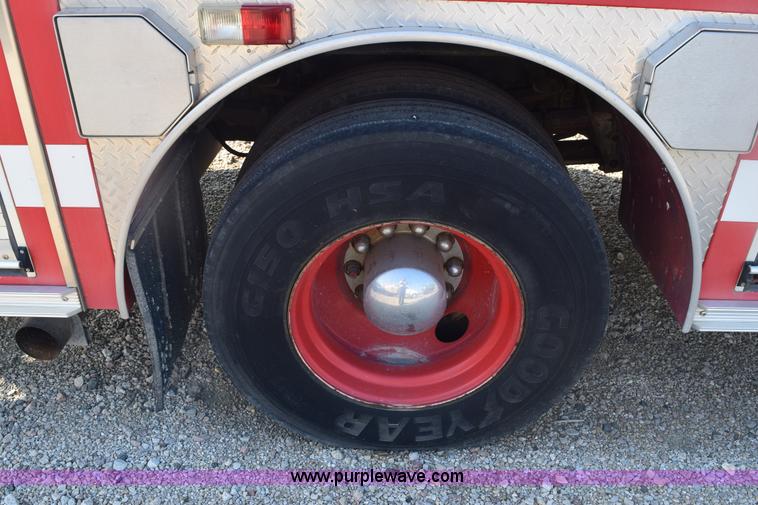 image for item E6152 1991 Federal Motors Emergency One fire truck