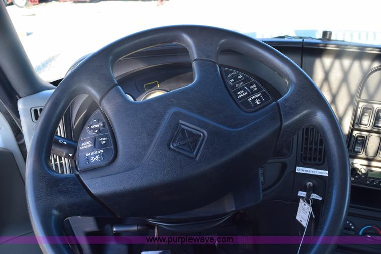 image for item E6153 2012 International ProStar winch truck