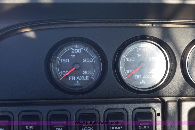 image for item E6153 2012 International ProStar winch truck