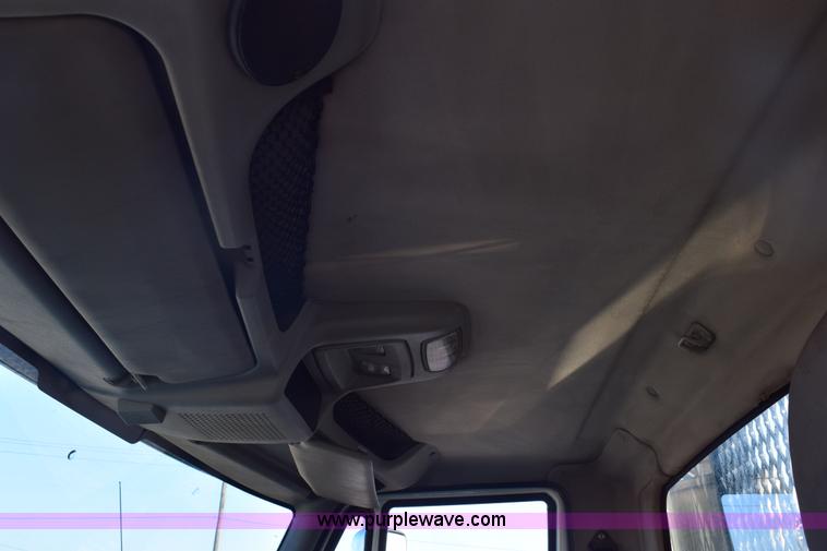 image for item E6153 2012 International ProStar winch truck