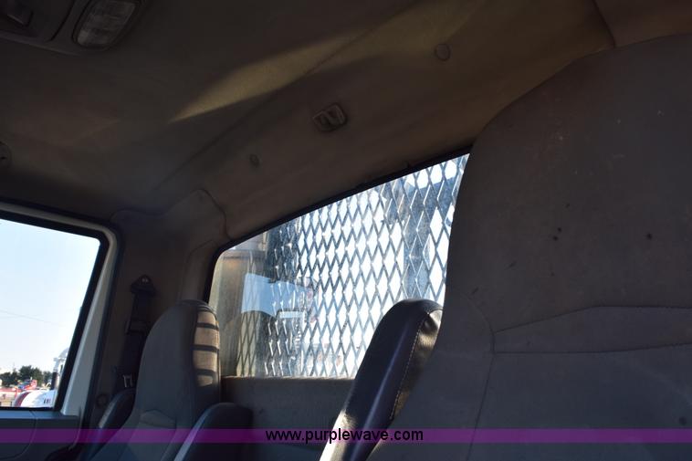 image for item E6153 2012 International ProStar winch truck