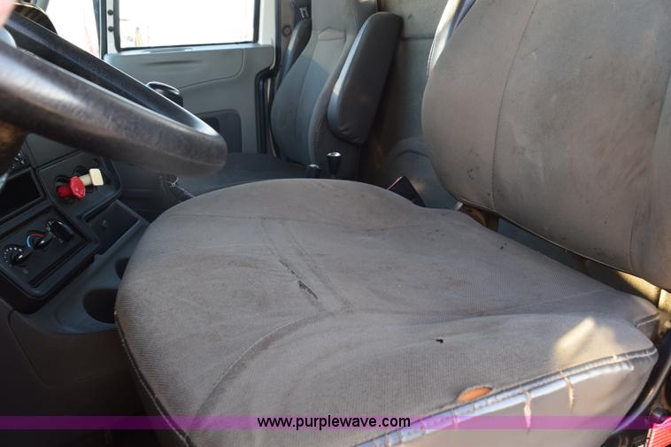 image for item E6153 2012 International ProStar winch truck