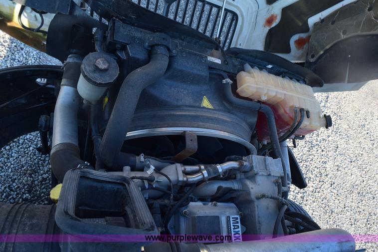 image for item E6153 2012 International ProStar winch truck