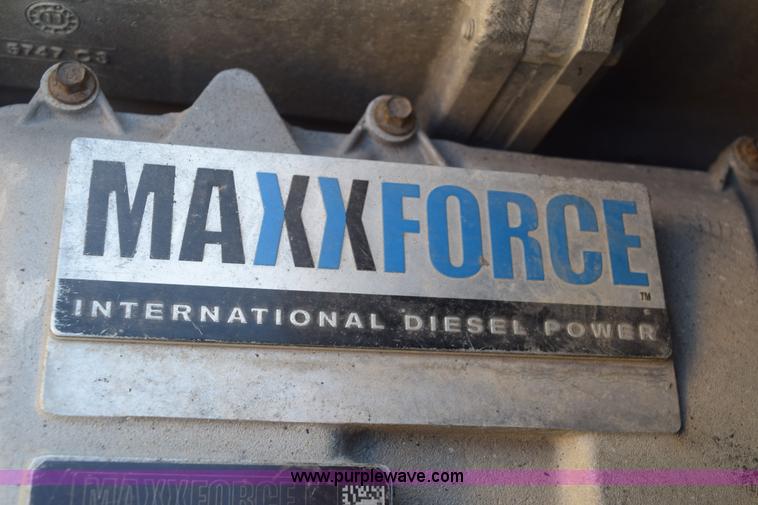 image for item E6153 2012 International ProStar winch truck