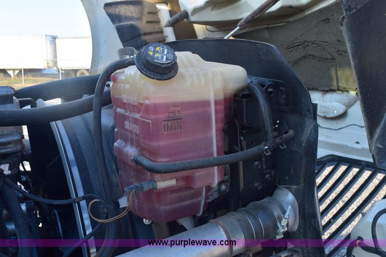 image for item E6153 2012 International ProStar winch truck