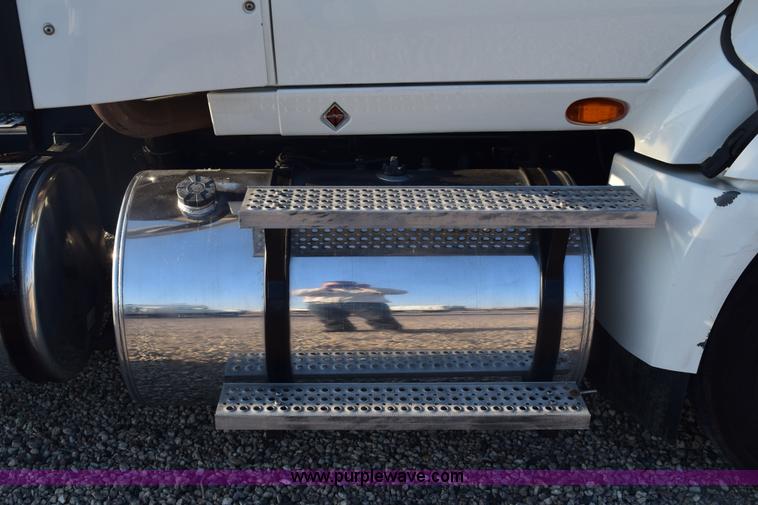 image for item E6153 2012 International ProStar winch truck