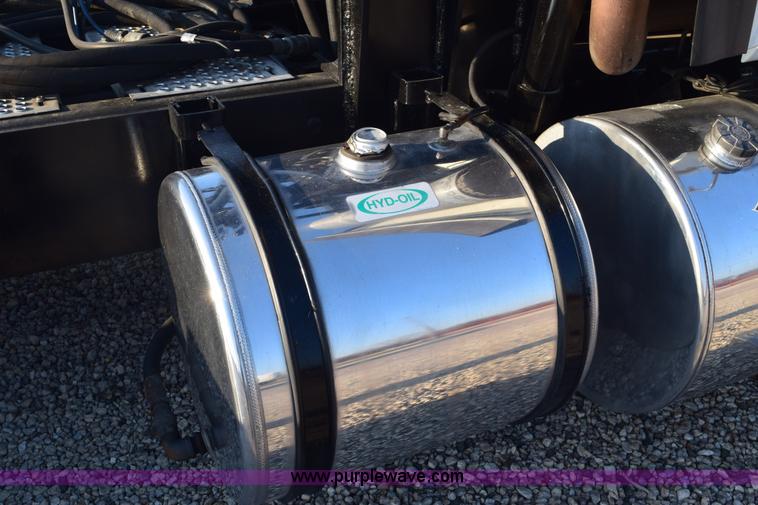 image for item E6153 2012 International ProStar winch truck