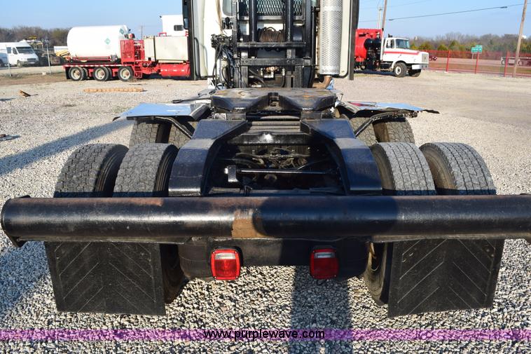 image for item E6153 2012 International ProStar winch truck