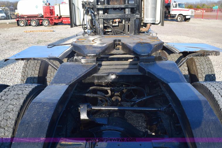 image for item E6153 2012 International ProStar winch truck